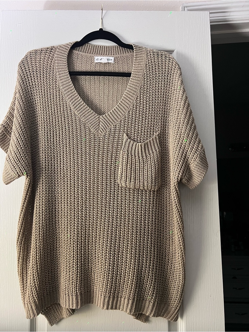 MACARON Taupe V-Neck Short Sleeve Knit Top with Pocket